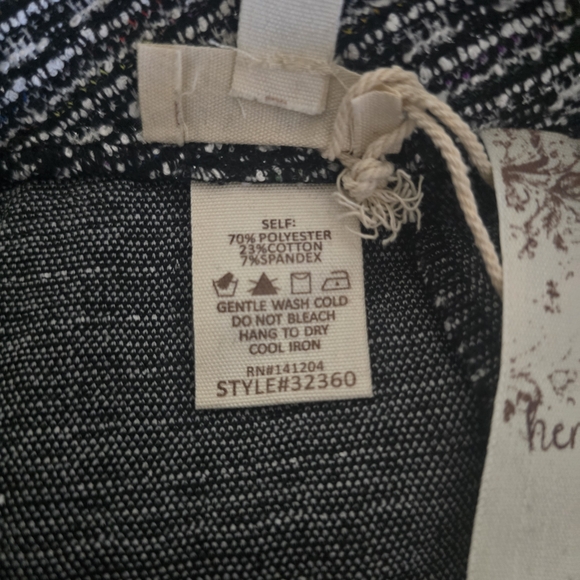 Hem & Thread Black White Classy Winter Tweed Ruffle Hem Mini Skirt New - Small - Picture 5 of 6